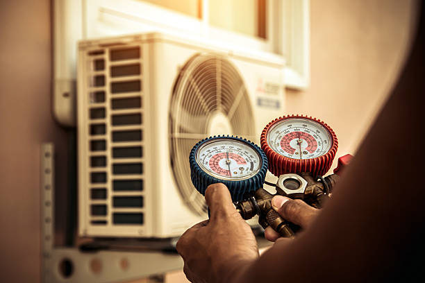 Professional Hvac technician working in Chapel Hill, NC